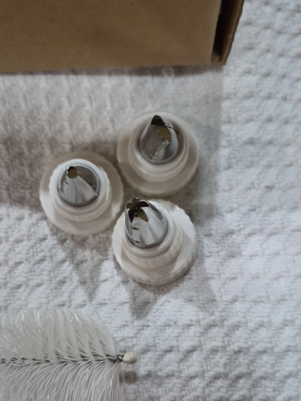 The Pampered Chef Discontinued Decorator Bottle Set w/ 3 Bottles, Tips & Brush